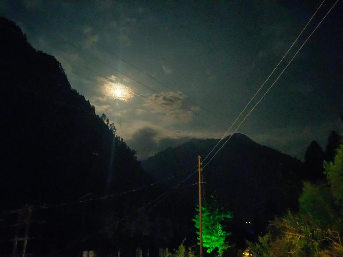 Snow View Guest House Kasol Kültér fotó